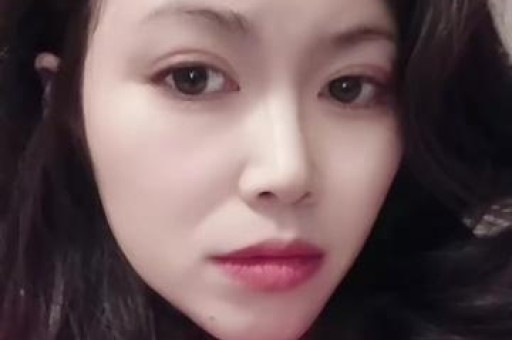 刘涛弯腰7秒上热搜：娱乐圈人设塌了真实值钱了