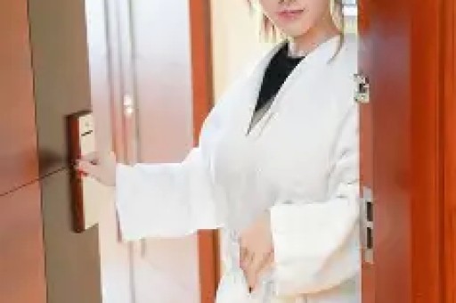曝女演员和75后男演员张译靳东朱亚文等被猜测 娱乐圈大瓜炸锅