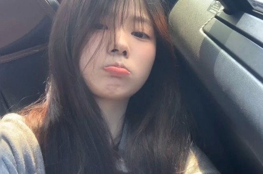 前TVB知名女星又曝大瓜当众被男星伸手进裤子因在海上不敢吭