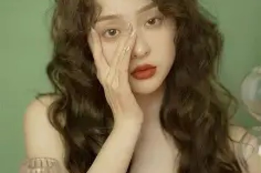 刘仁娜将演《纯情男女》首挑战大银幕主演电影出演纯情_中国服装网